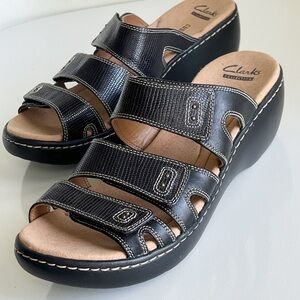 Clarks NEW Delana Damir Dress Sandals Black Wedge Slip On Size 9 W NWOB